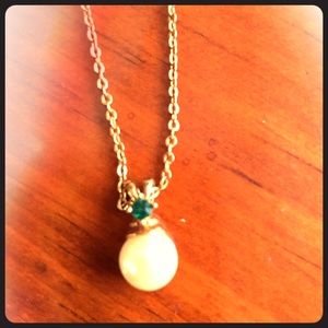 Vintage Avon Faux Pearl Necklace